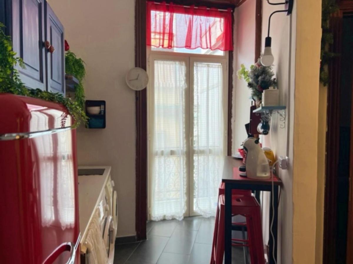 La Porta Accanto Naples